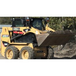 ČR - menší bagr - Caterpillar - nakládka zeminy