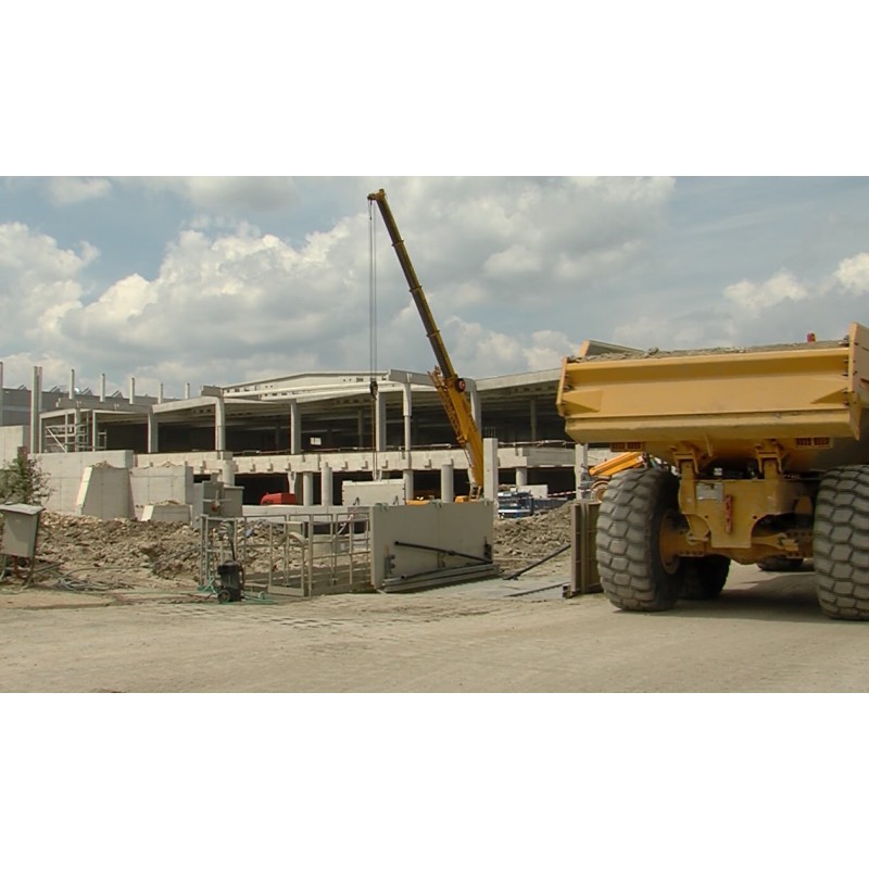 CR - hall - construction - construction machinery