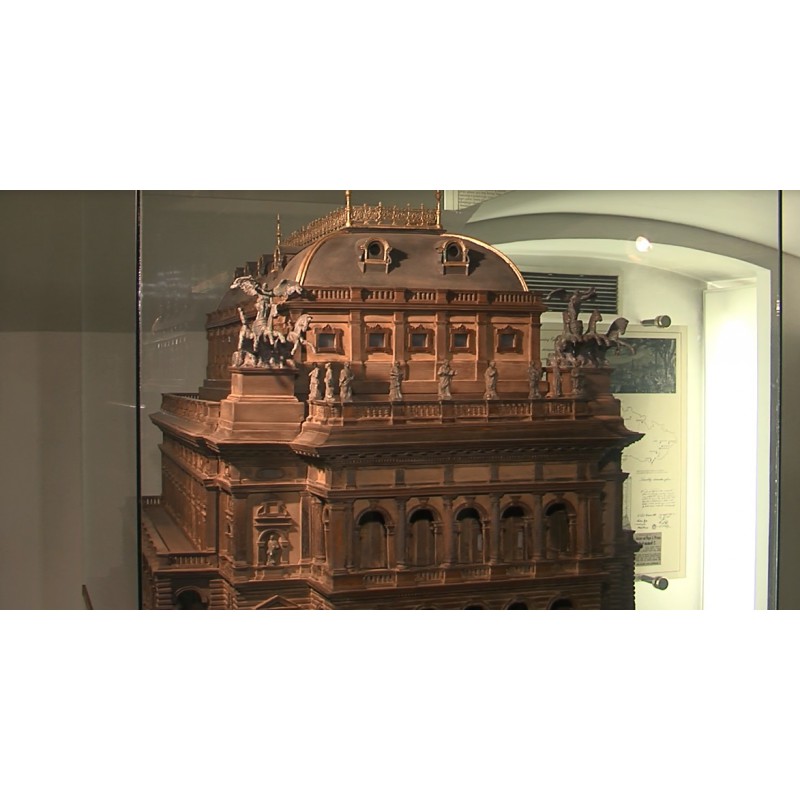 CR - Prague - National Theater - technology - photovoltaic panels - engine room - heating