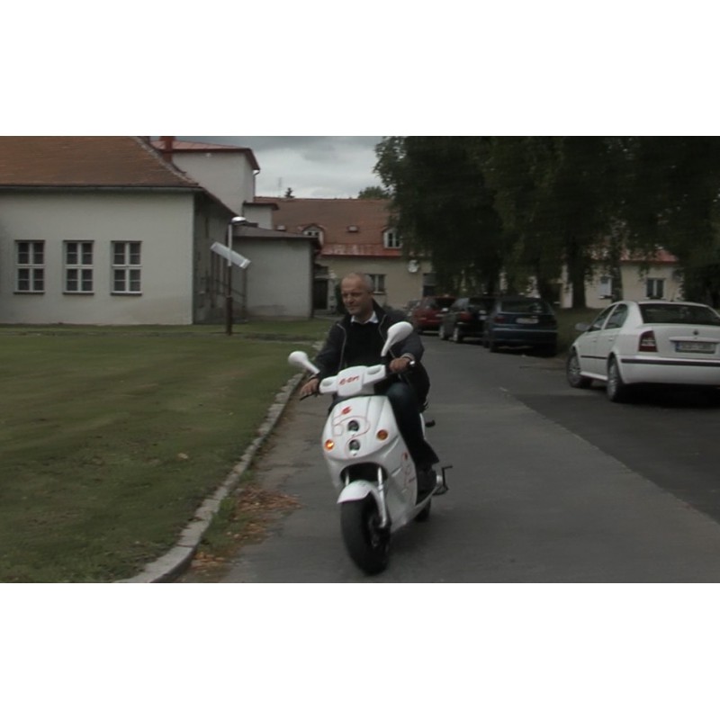 cr - transport - moped - electrical
